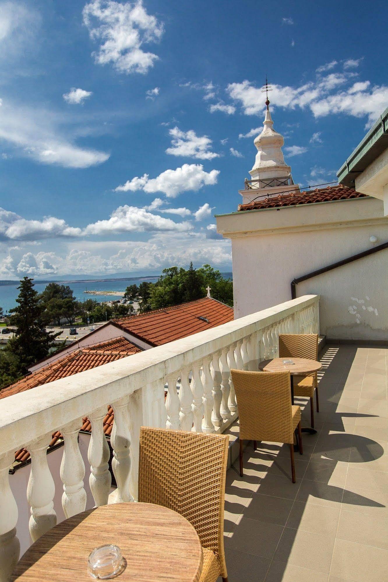 Hotel Kastel Цриквеница Экстерьер фото